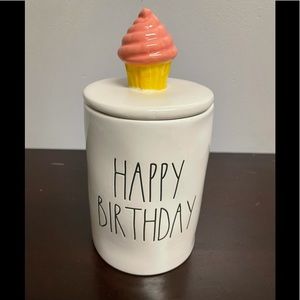 New Rae Dunn “HAPPY BIRTHDAY” Scented Candle